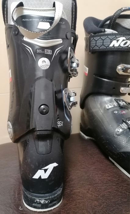 Clăpari Nordica marimea 26,5