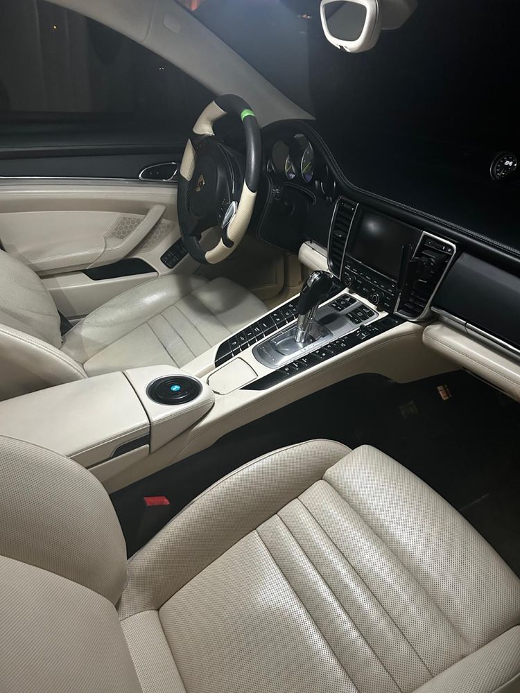 Porche Panamera S-E hybrid