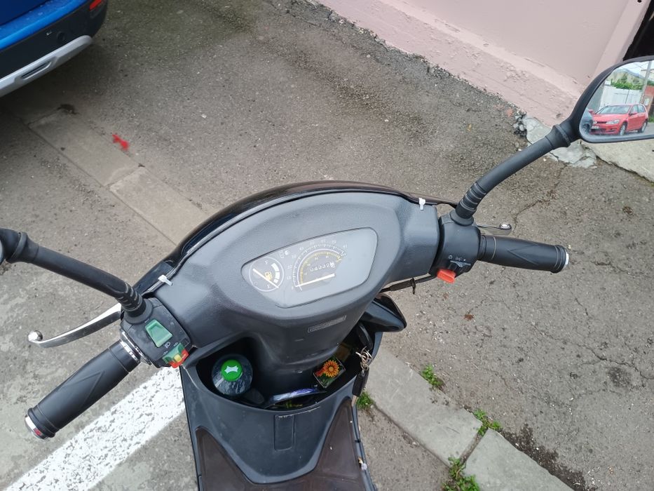Scuter baotian 49