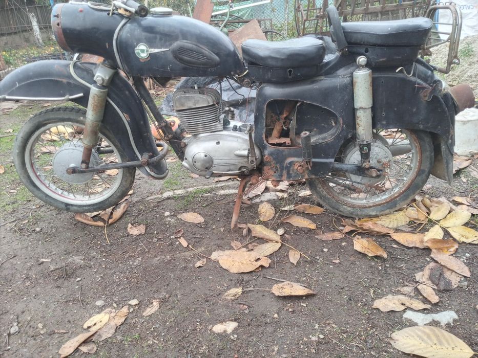 Doua moto Mz es 250 fabricație