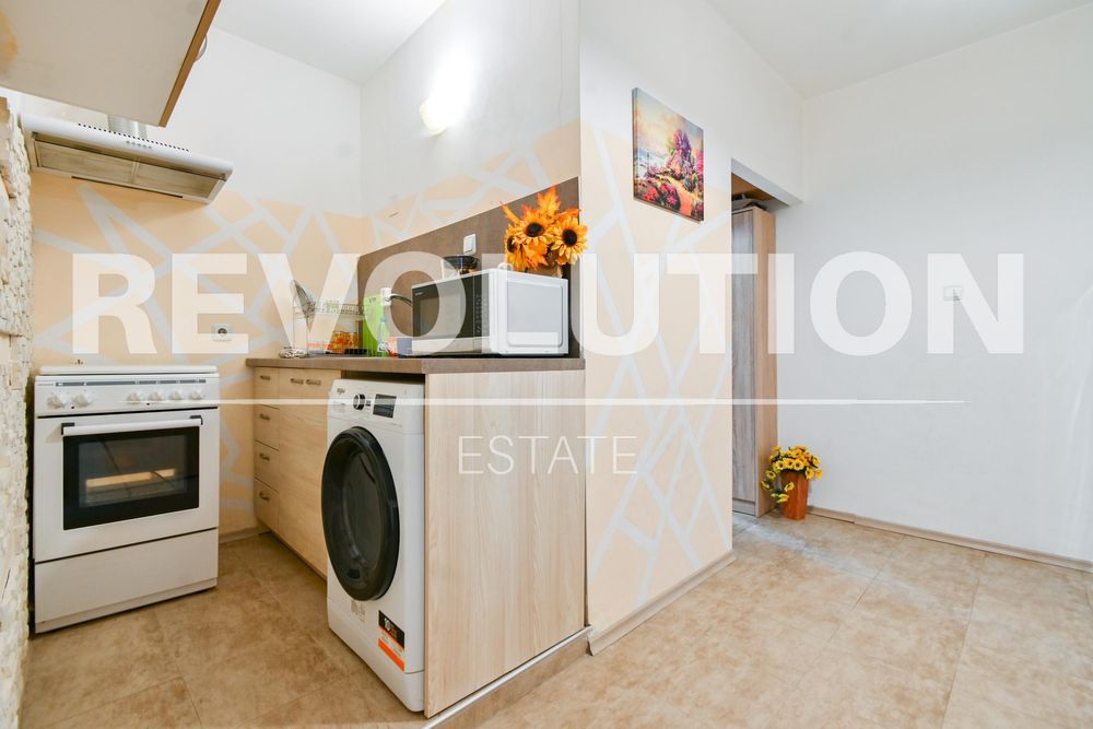 Едностаен апартамент в ж.к. Люлин 4