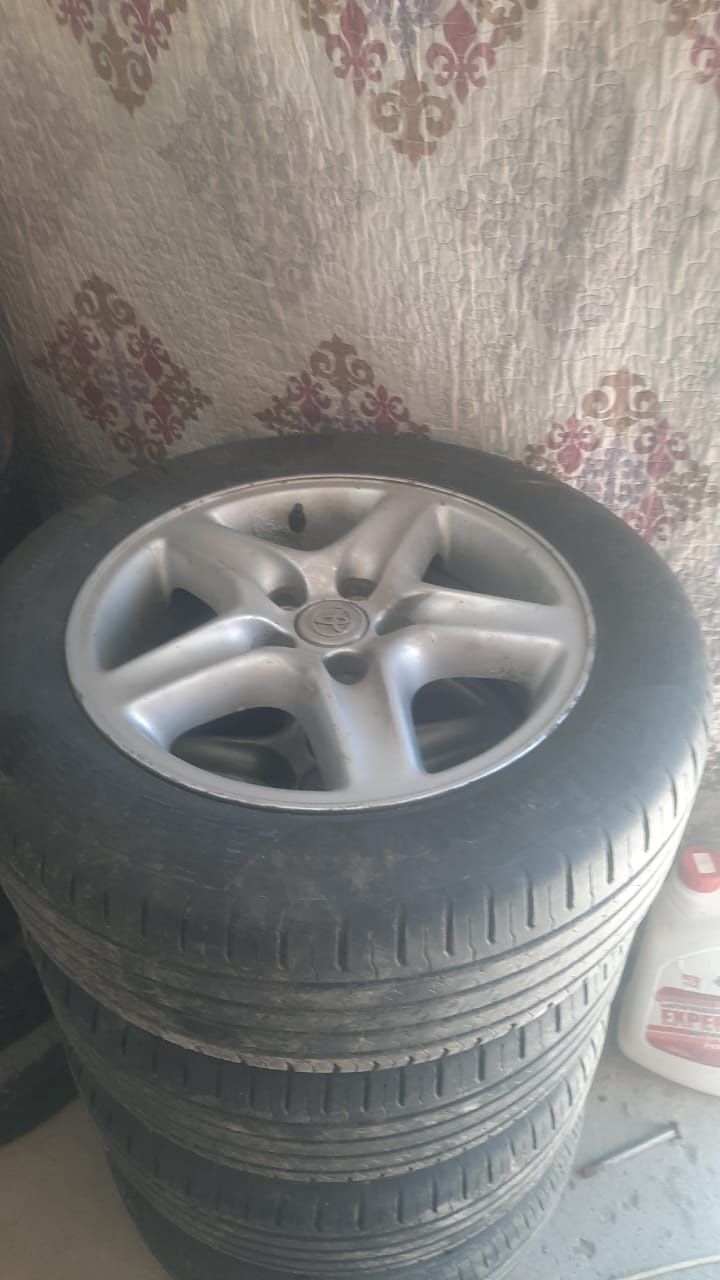 Диски  шины Камри30