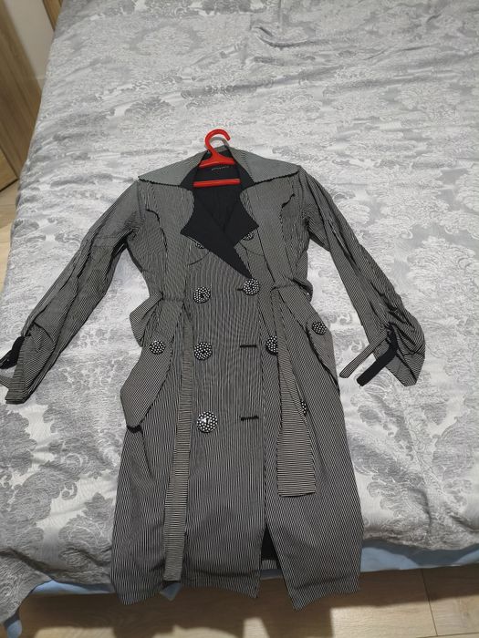 Продается плащ тренч