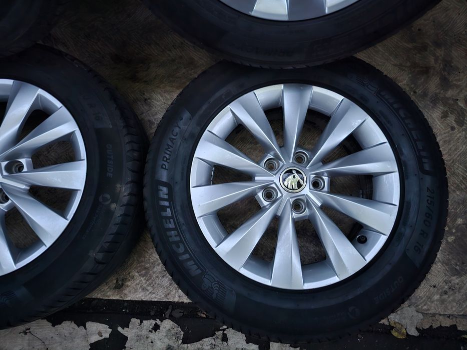 Jante aliaj 16" Skoda/Volkswagen/Seat/Audi 5×112 cu anvelope 215/60/16