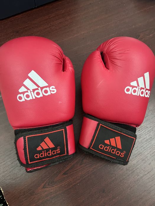 Боксерские перчатки ADIDAS и TOP TEN