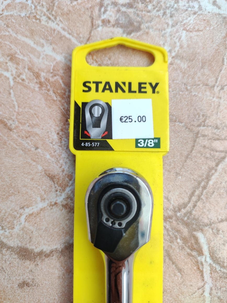 Cheie clichet pentru tubulare 3/8" Stanley