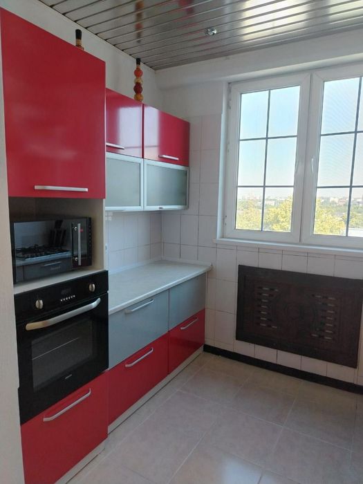 Срочно сдаю 4 ком евролукус квартира