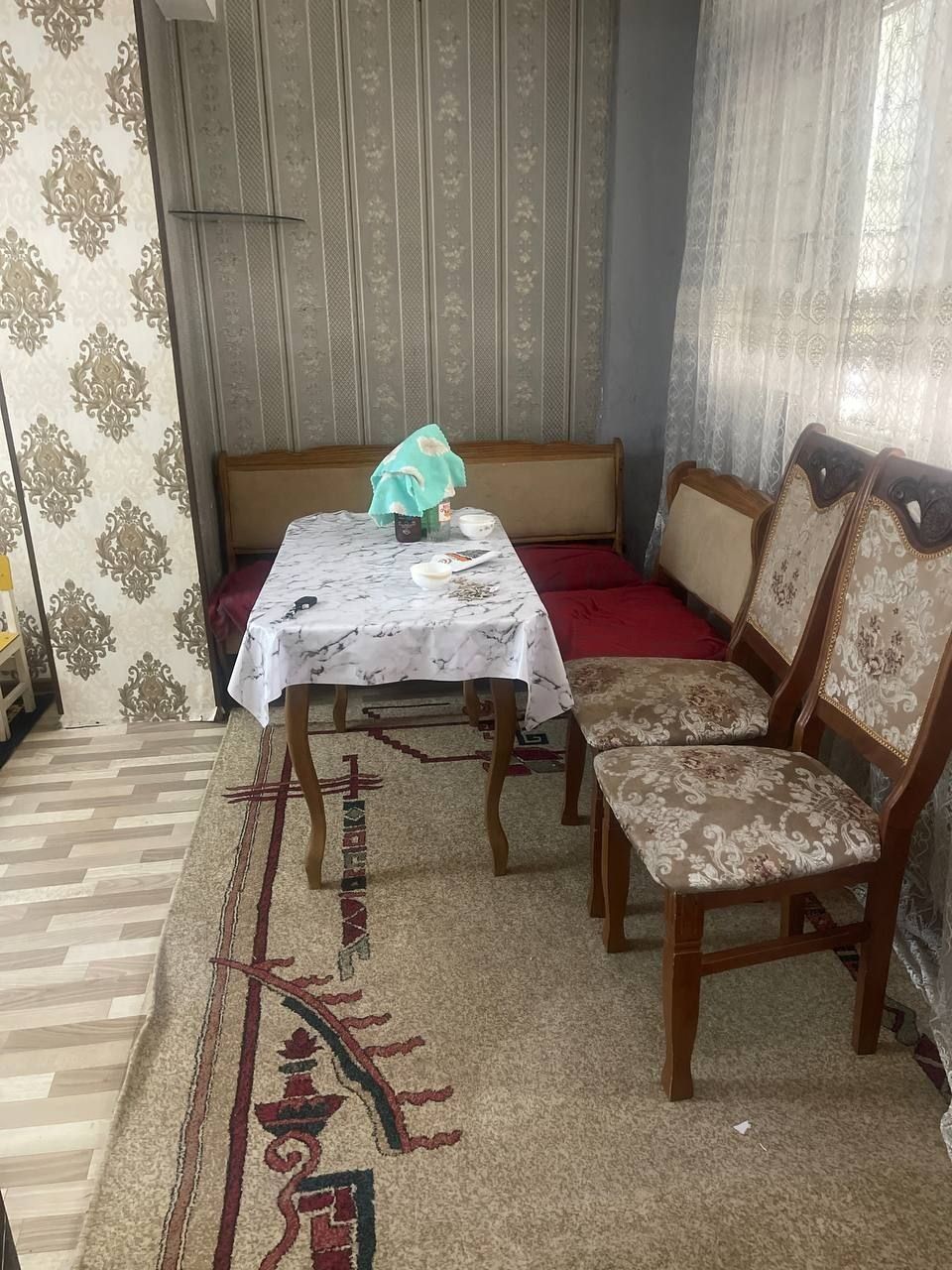 Продам чил 25 квартил 2хона 1 этаж 5 этажлий дом 2.6 балкон 52 м²