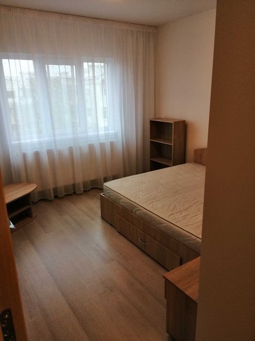 Urgent - Inchiriez apartament cu 3 camere - renovat complet