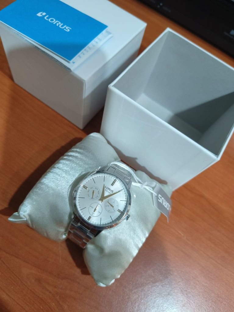 Ceasuri dama noi, marca Lorus, brand SEIKO.