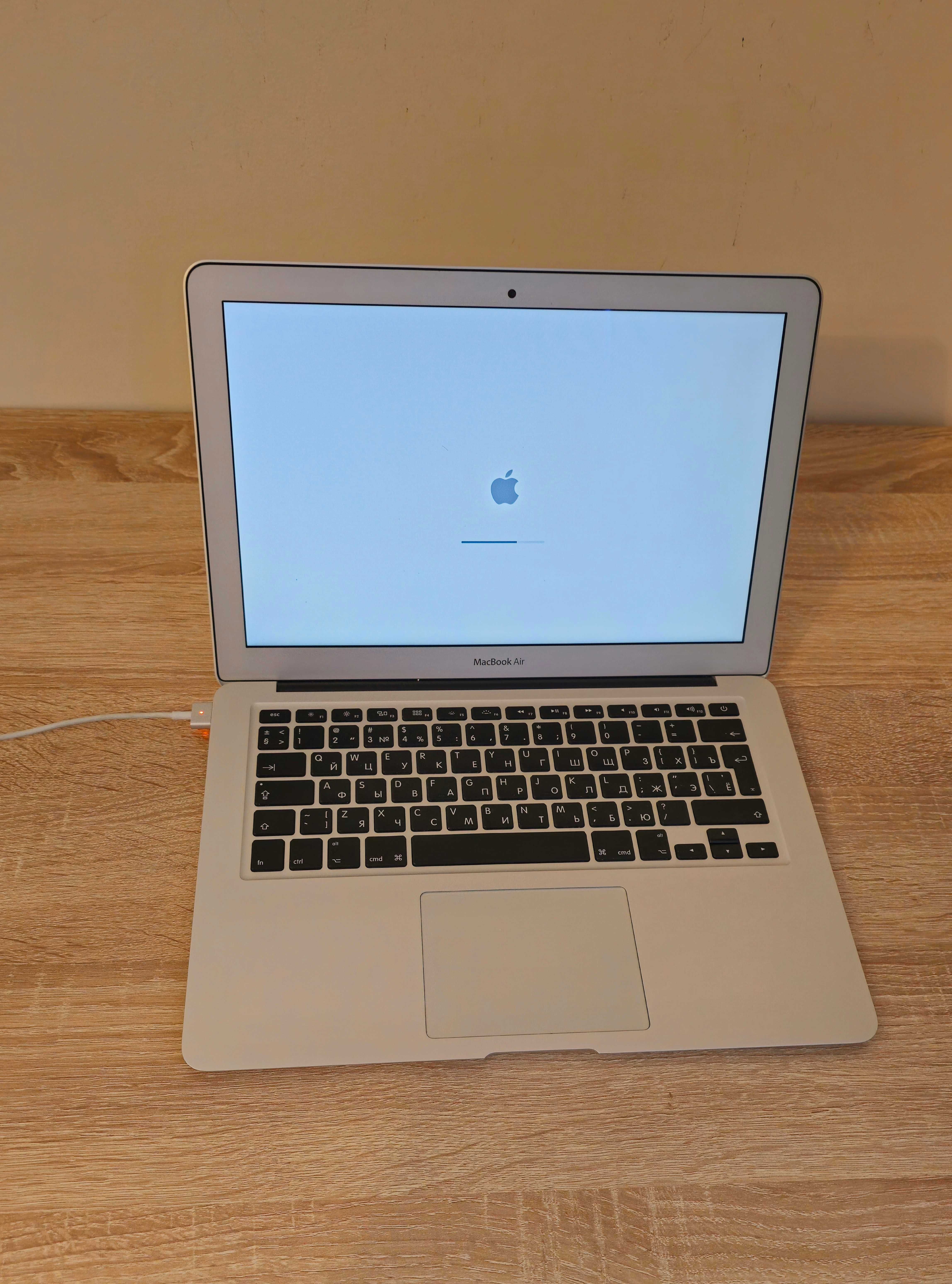 MacBook Air 13,3 серый (2012)