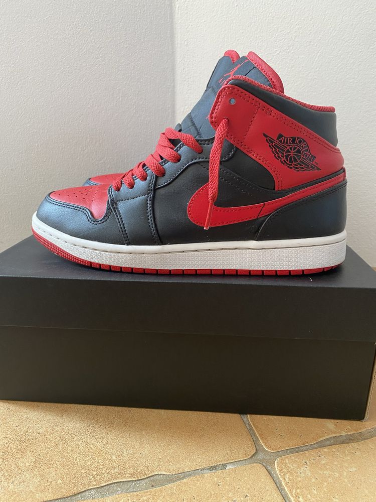 Air Jordan 1 mid