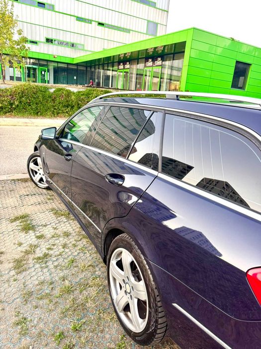 Mercedes-Benz E-Class E250 CDI 204 CP – 7 locuri – Elegance – Automat