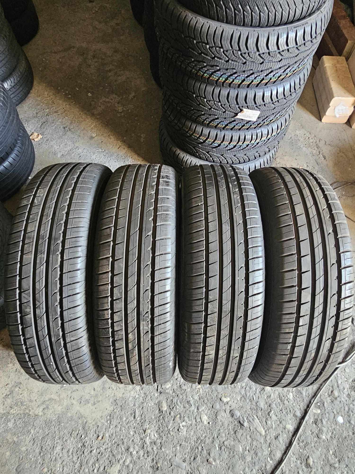 4 anvelope noi 215 70 16 Hankook