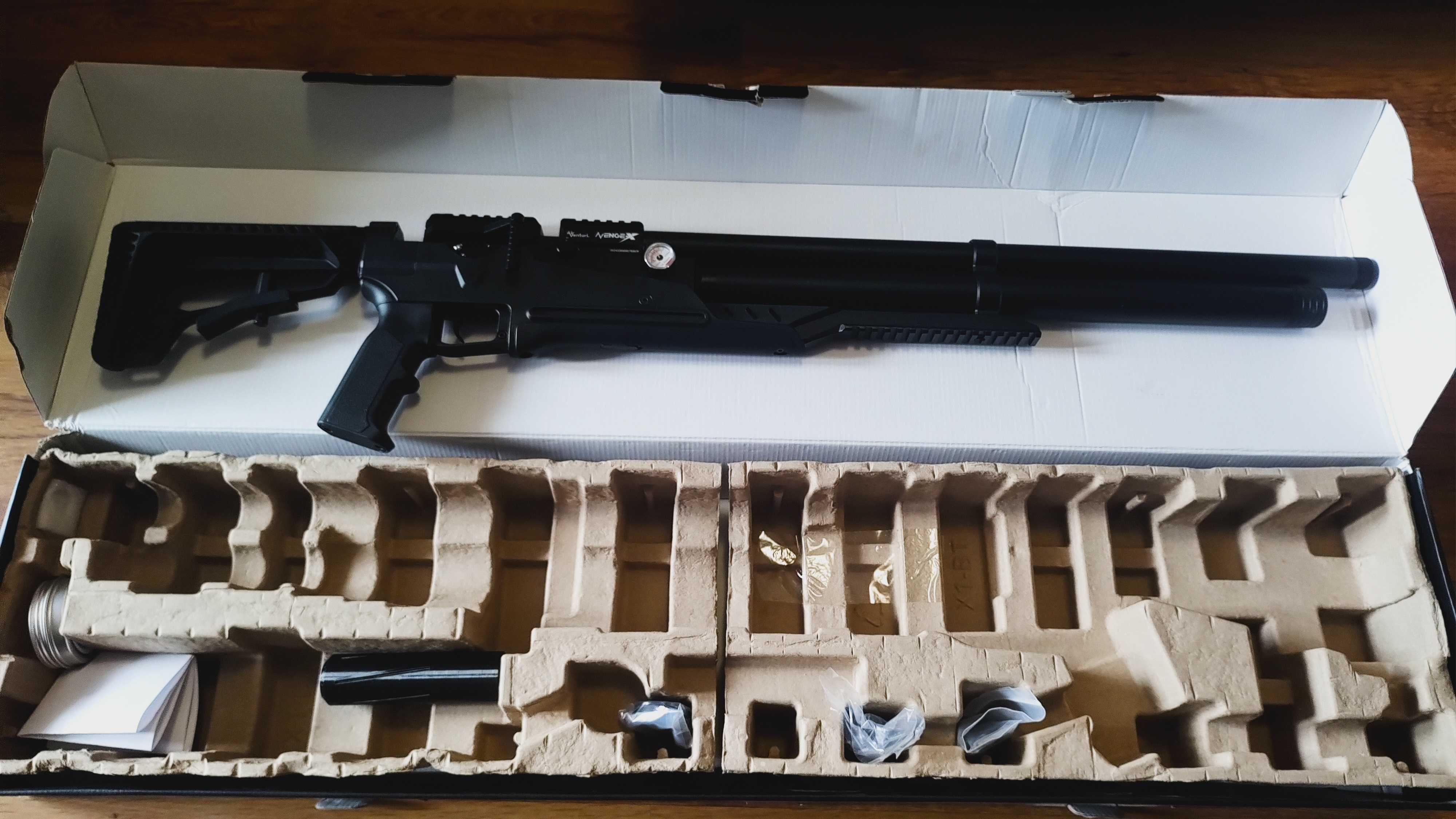 Продавам въздушна пушка Air Venturi Avenge-X Tactical 6,35- 90J.