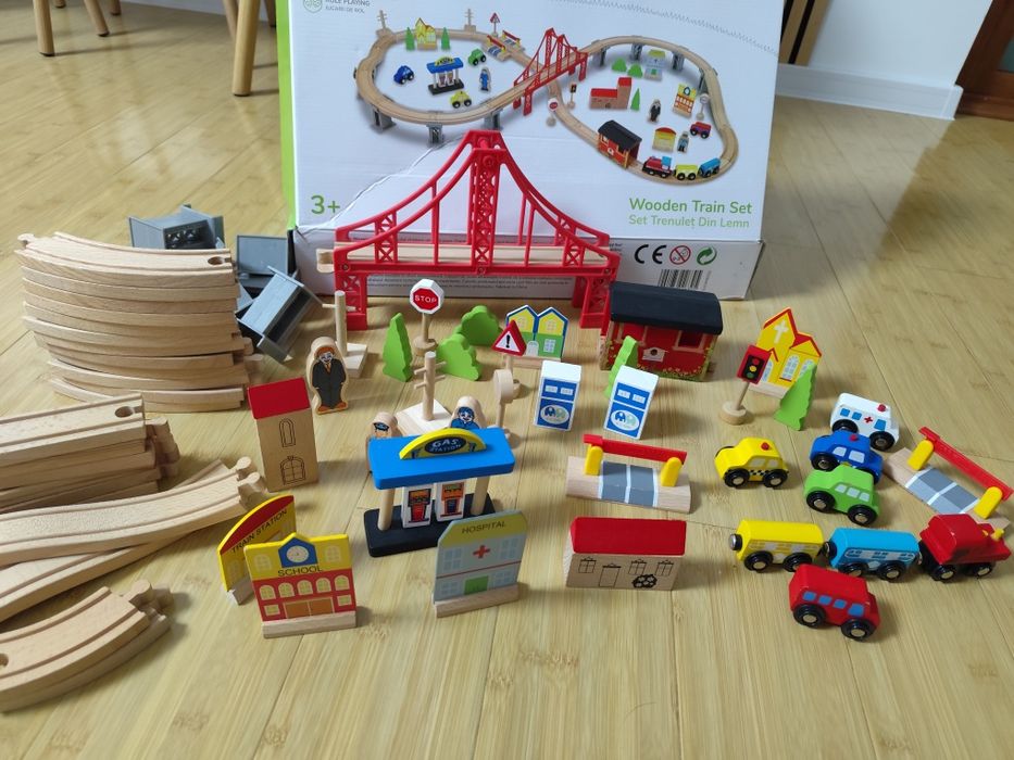 Set trenulet + parcare din lemn