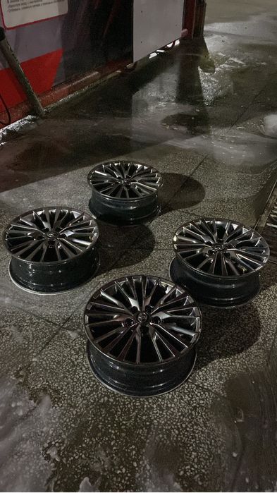 Продам диски р17 5х114,3 камри