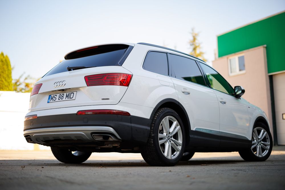 Vand Audi Q7 S-line Quatro 313cp