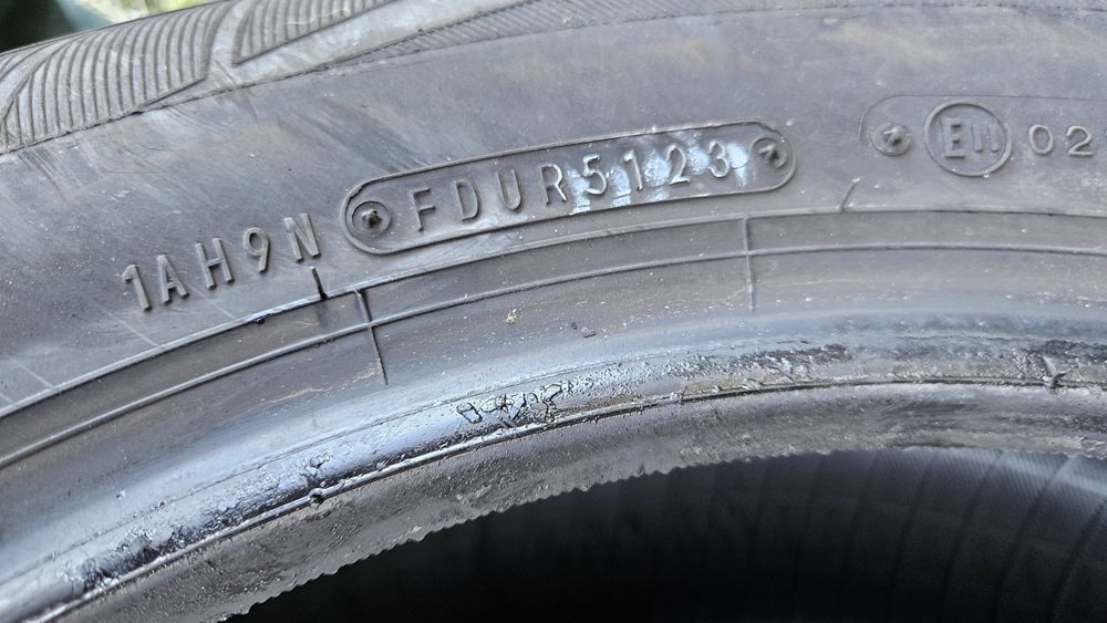 2бр гуми 195 65 15 дот 23 фалкен