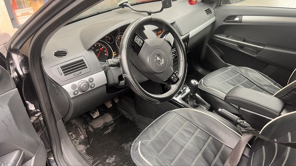 Vand opel astra 2010 Edition 111 Jahre