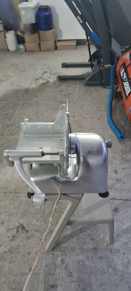 Feliator funcțional profesional BIZERBA