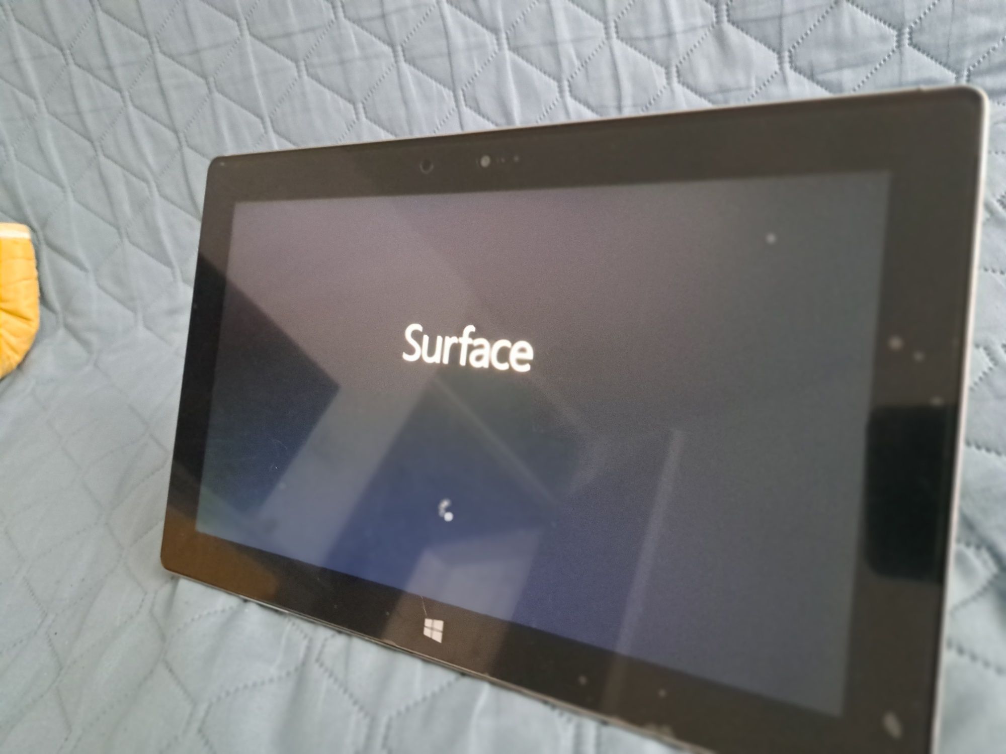 Vând tableta microsoft