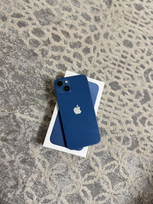 Продам айфон 13