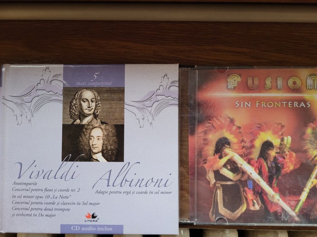 CD-uri cu muzica clasica [ Mozart, Raphael, Vivaldi]