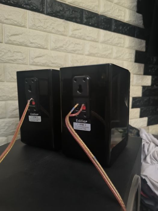 Продам акустическая система Edifier S730