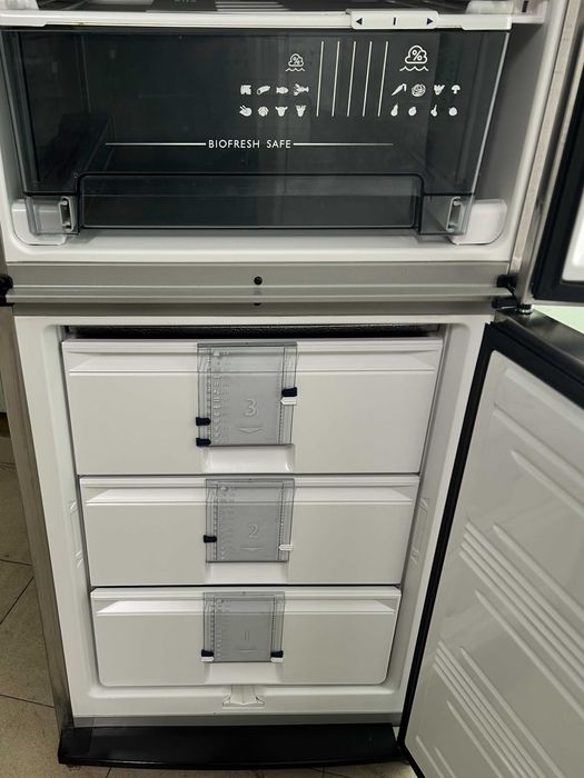 Хладилник с фризер Liebherr KGBes 4046 с два компресора