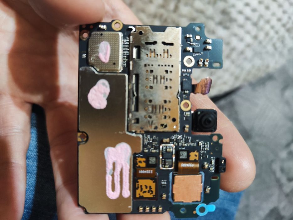 Placa de baza Motorola g32 funcțională dualsim .
