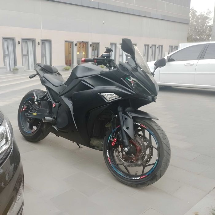 Yamaha R3 Replica
