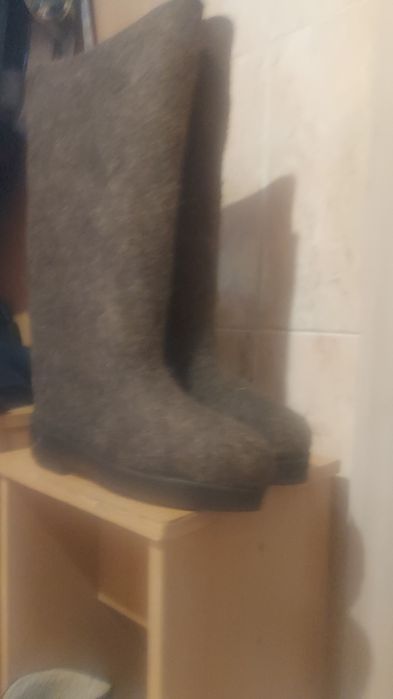 Продам валенки  новые
