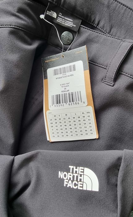 Pantaloni barbatesti The North Face, Grivola. Masura 32 si 34 (M/L)