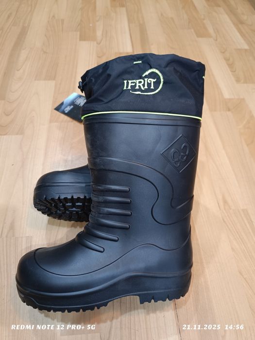 Продам утеплённые сапоги