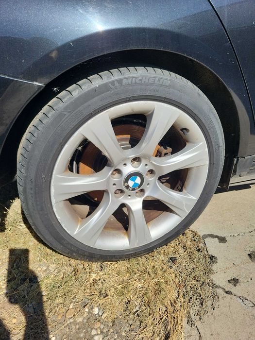 Jante R18 bmw f30,f31,f34,f36 cu cauciucuri de vara foarte bune