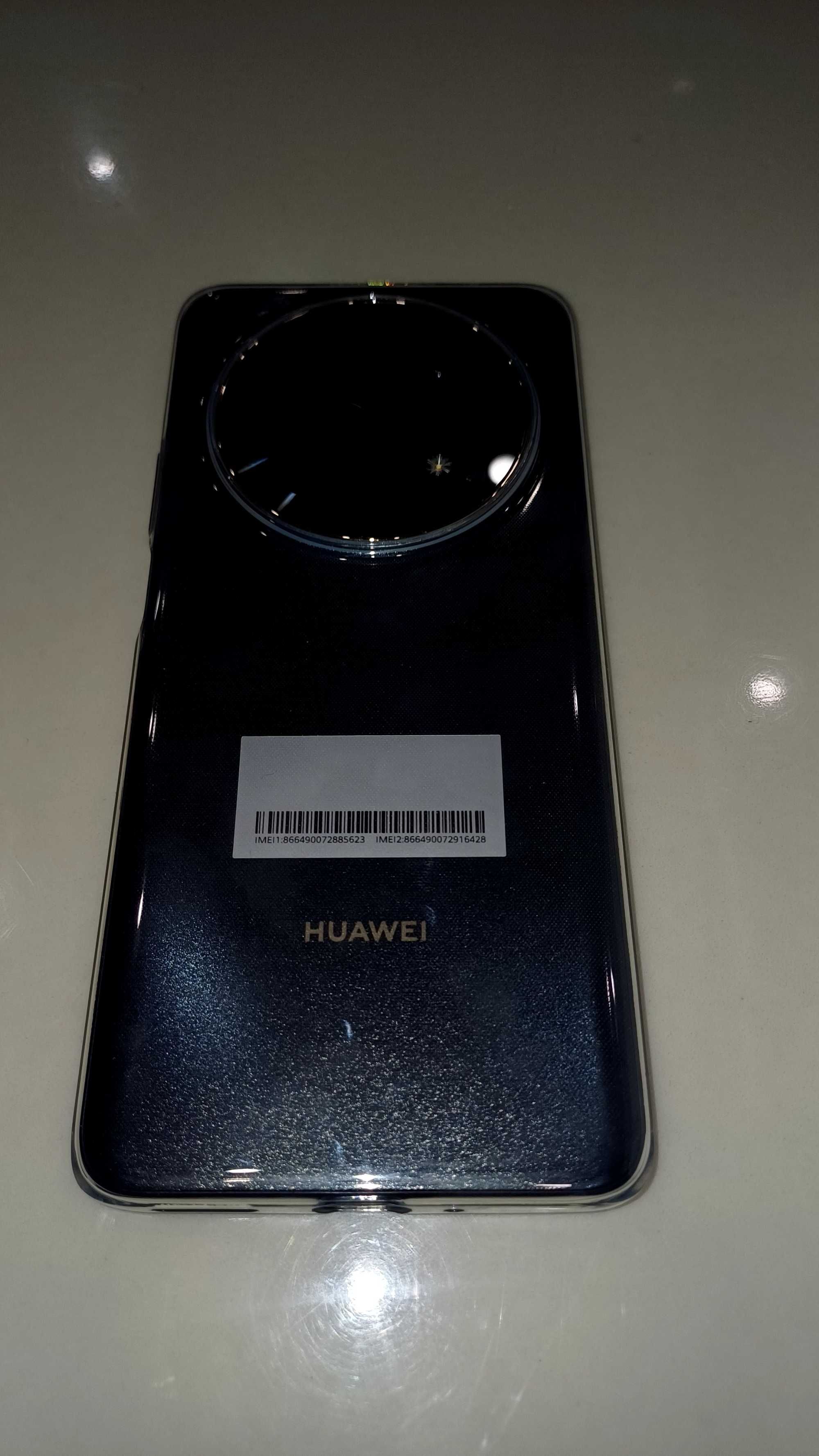 Продавам чисто нов Huawei nova 12i