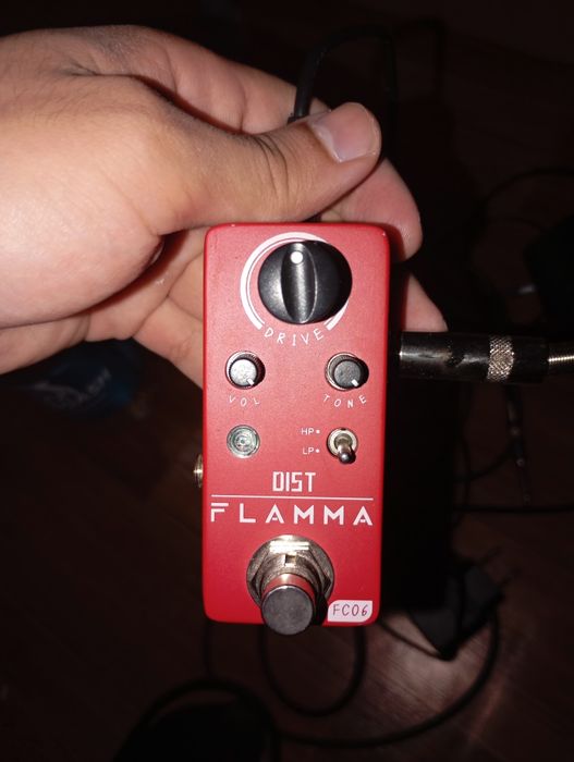 продам электрогитару