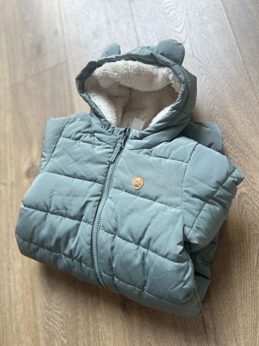 Много топъл космонавт от H&M