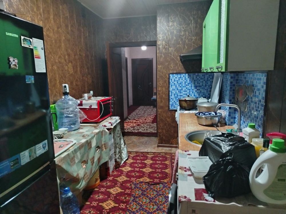 Uchtepa tumani 23 kvartal 4 xonali uy srochna