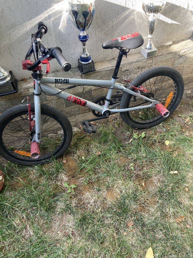 Продавам колело BMX