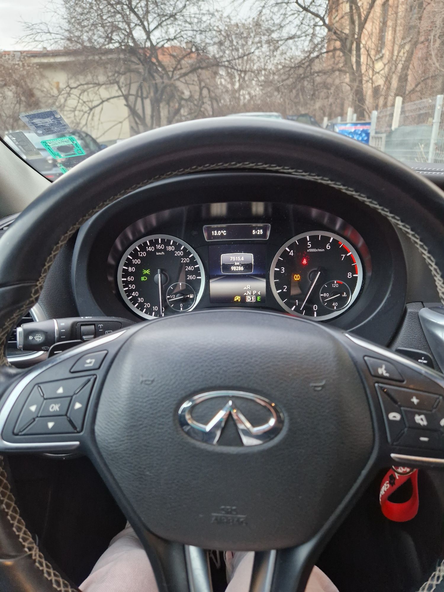 Продавам Infiniti Q30 2018г