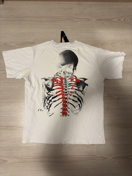 Tricou v-lone never broke again