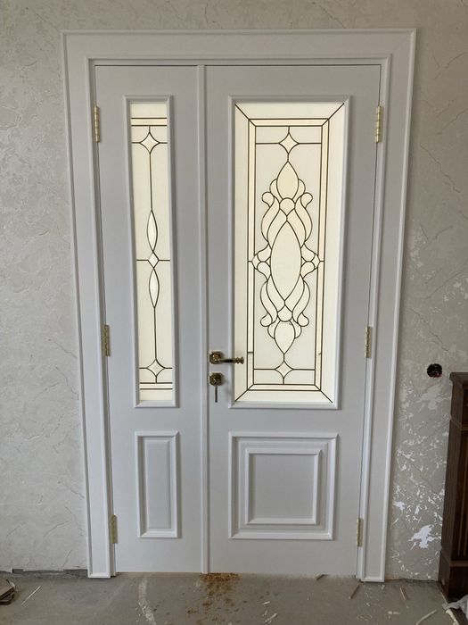 Межкомнатные МДФ двери. неоклассика.крашенный и шпонирован под заказ