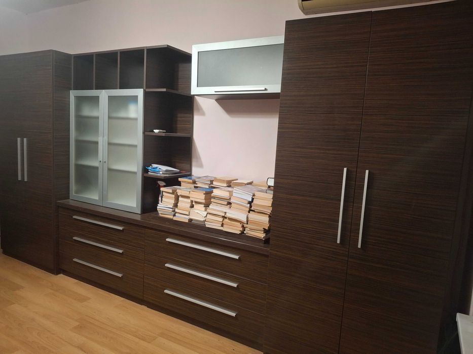 Холна секция изработена по поръчка.