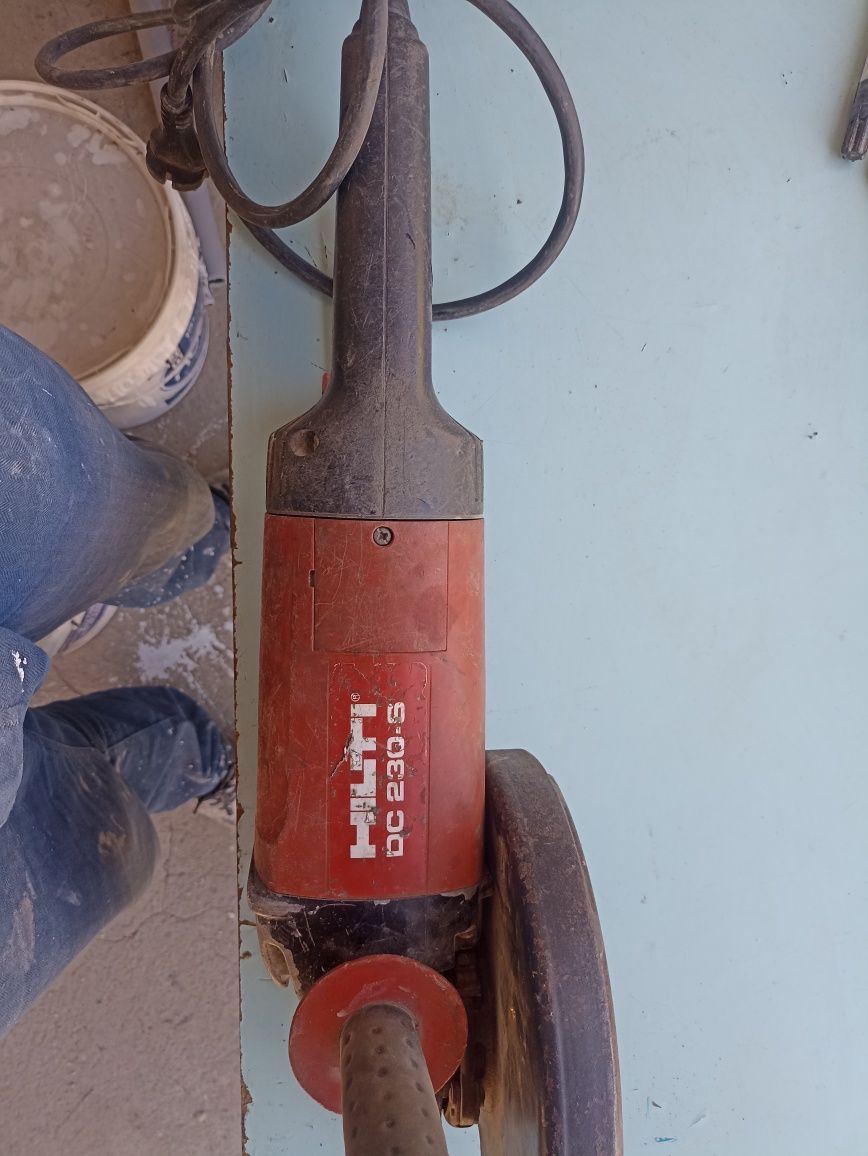 Polizor Hilti DC 230s