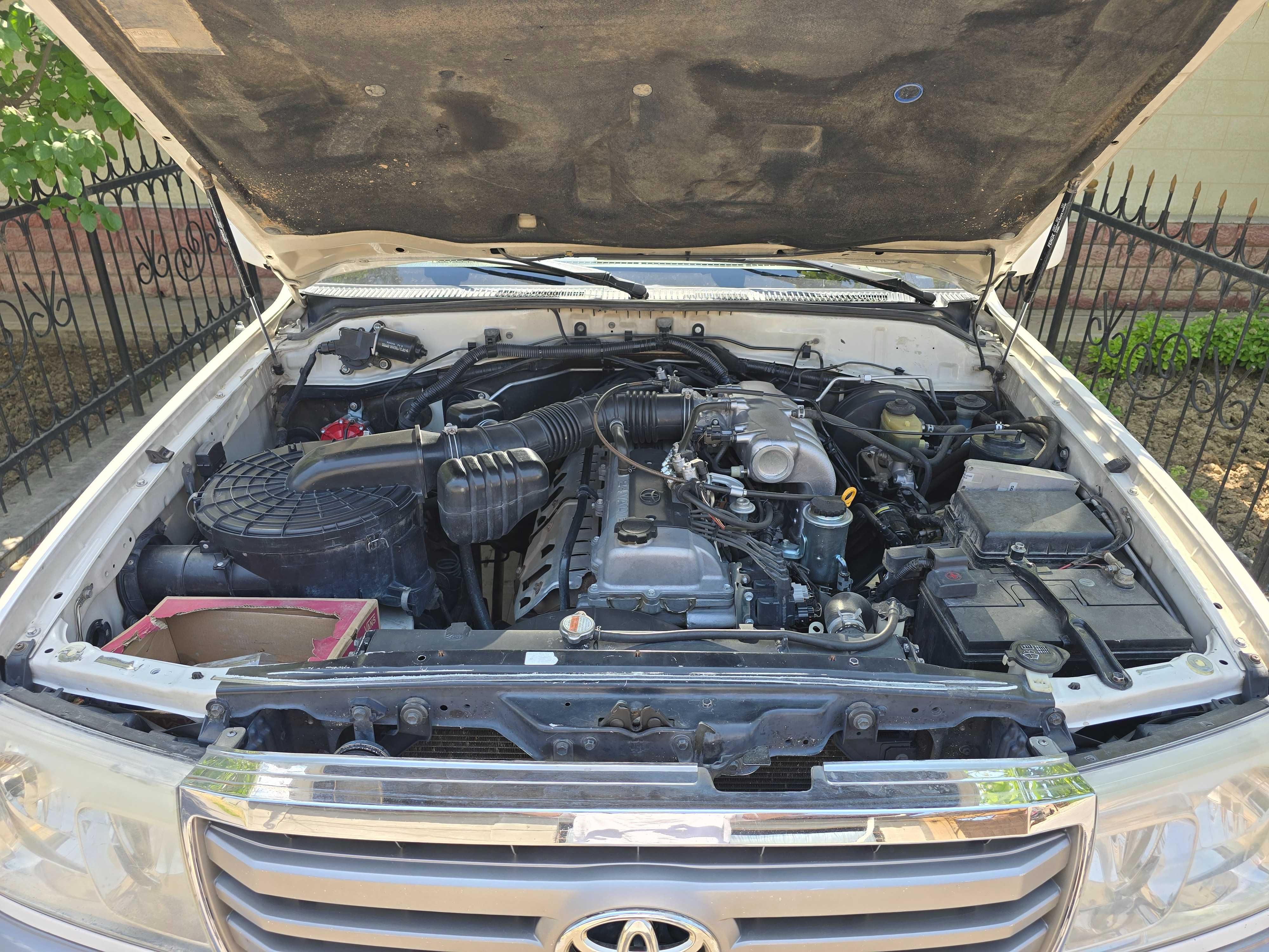 Toyota Land Cruiser 100, 2006 год