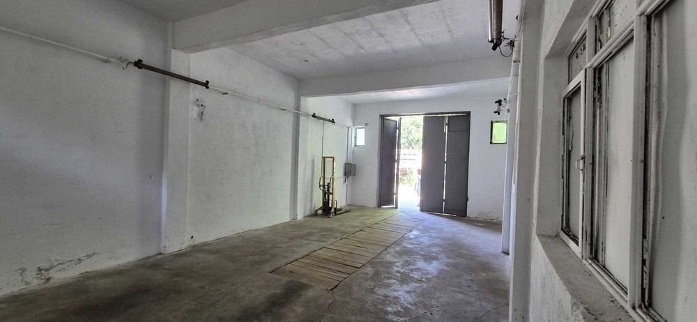 Spații de închiriat