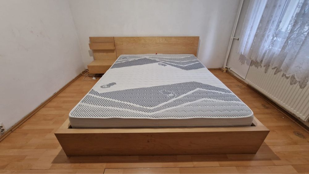 Pat Ikea MALM si 2 noptiere