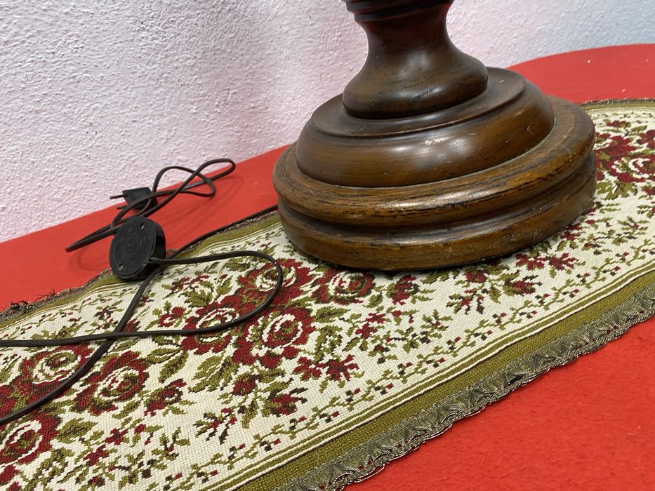 Стара френска лампа от дъб лампион